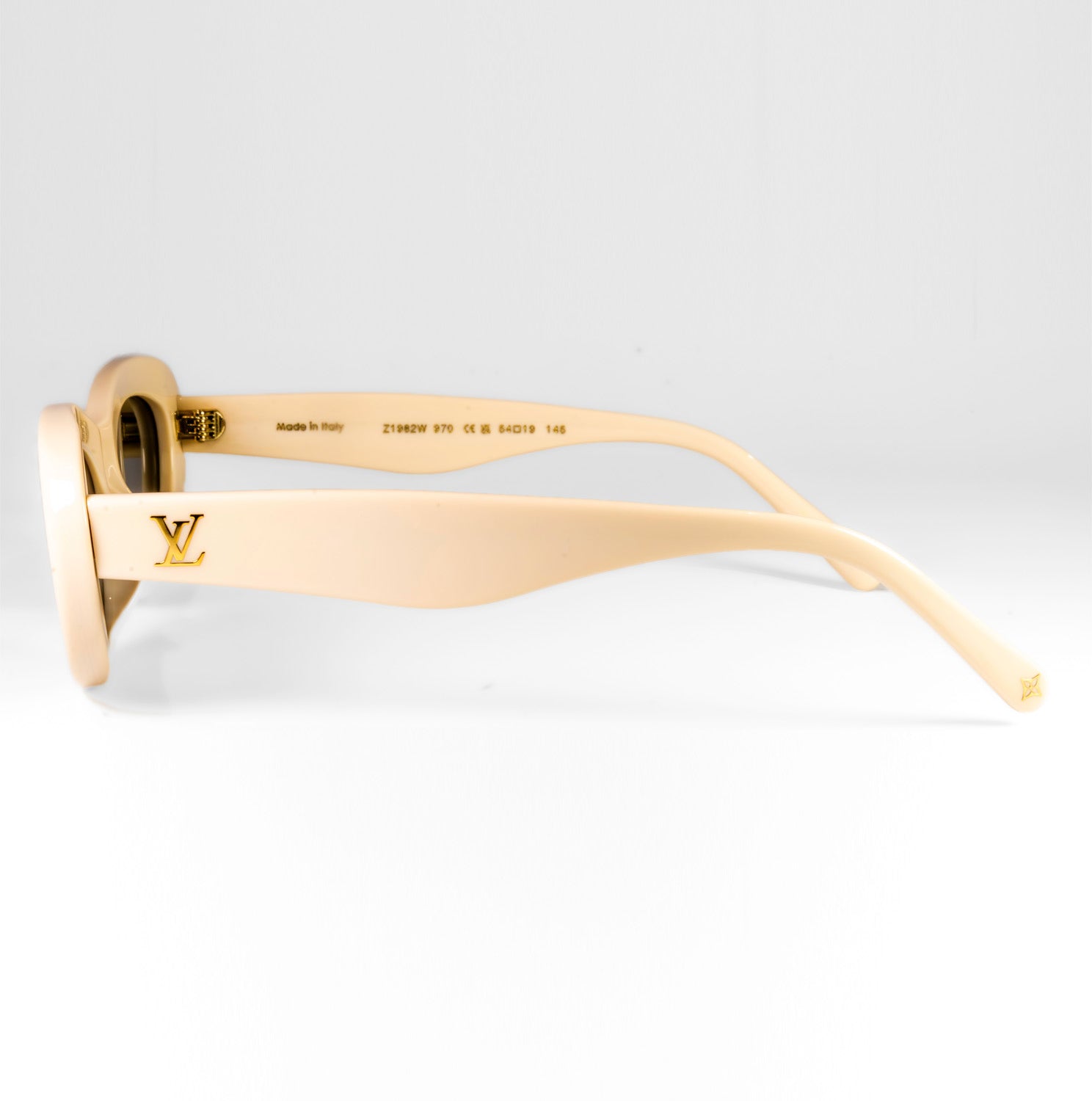 LV Fame Oval Sunglasses