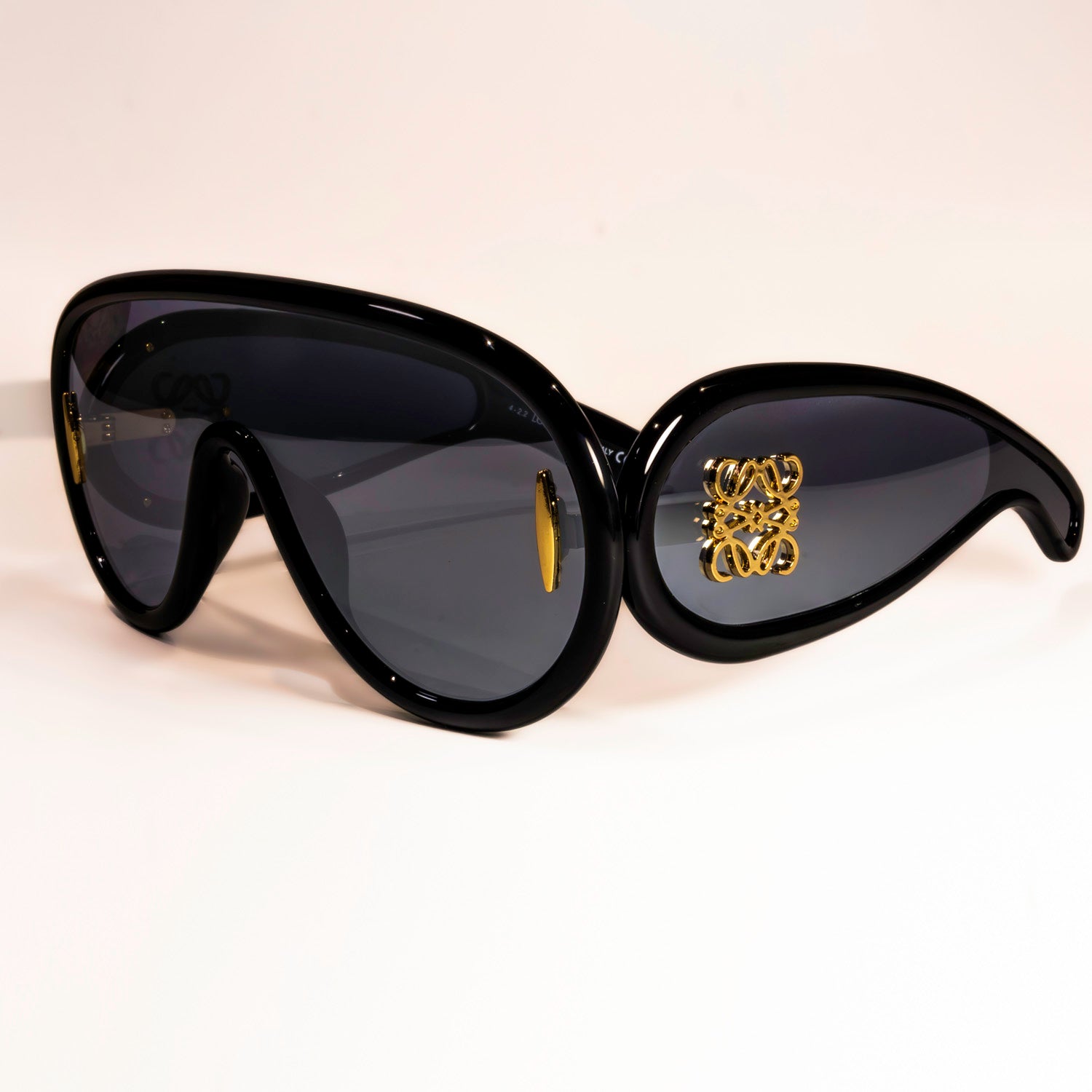 Loewe Wave Mask Sunglasses - Crib Of Frames